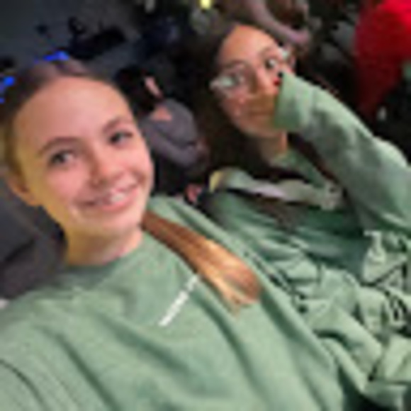 Meet your Posher, Hannah - Picture 1 of 1